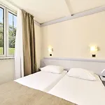 Plavi Plava Laguna 3* פורץ