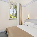 Plavi Plava Laguna Πόρετς
