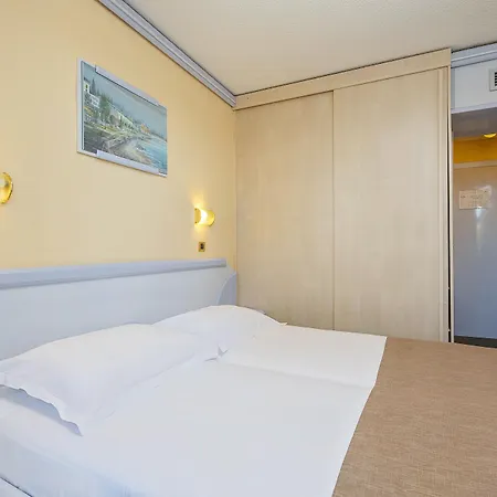 호텔 Plavi Plava Laguna 3*