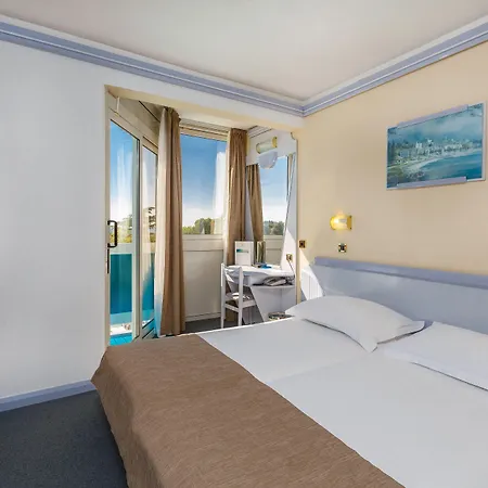 Plavi Plava Laguna Hotel 3*