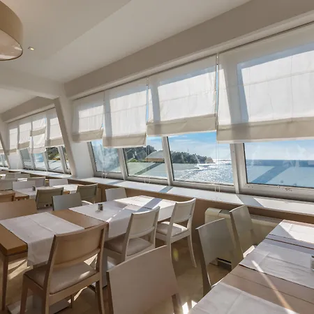 호텔 Plavi Plava Laguna 포레치