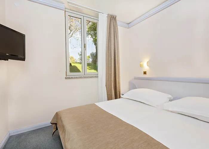 Plavi Plava Laguna 波雷奇