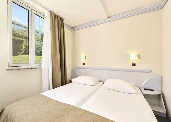 Plavi Plava Laguna 3* 波雷奇