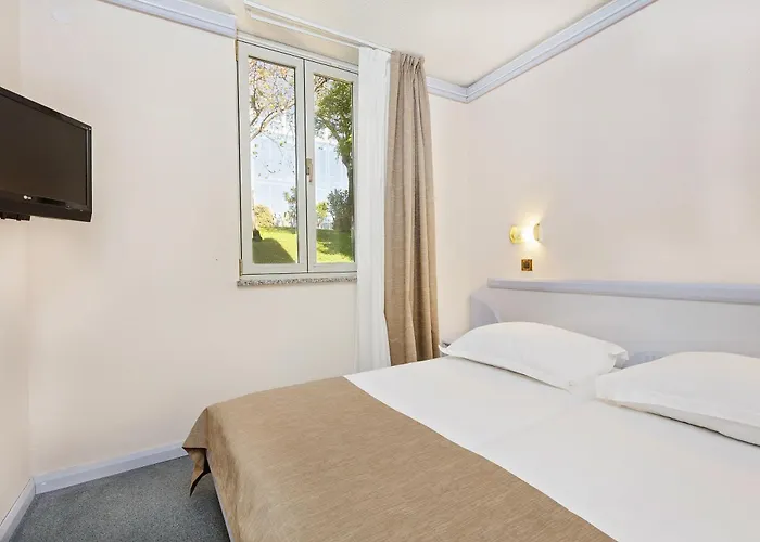 Plavi Plava Laguna 波雷奇