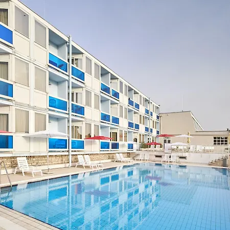 Plavi Plava Laguna Πόρετς