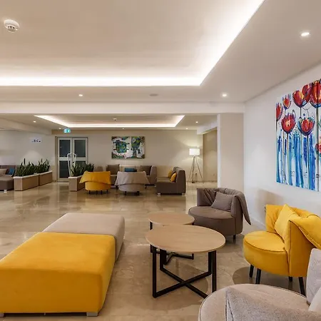 Plavi Plava Laguna מלון 3*