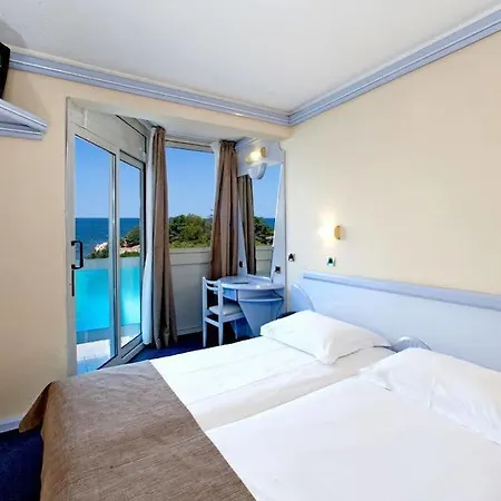 מלון Plavi Plava Laguna 3*